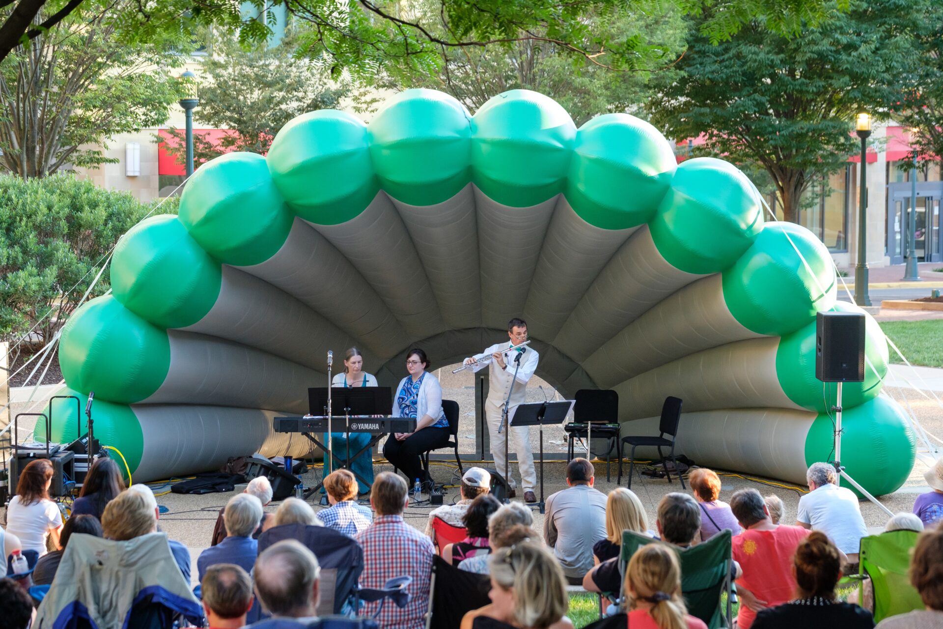 Sunday Art in the Park: R2DUO