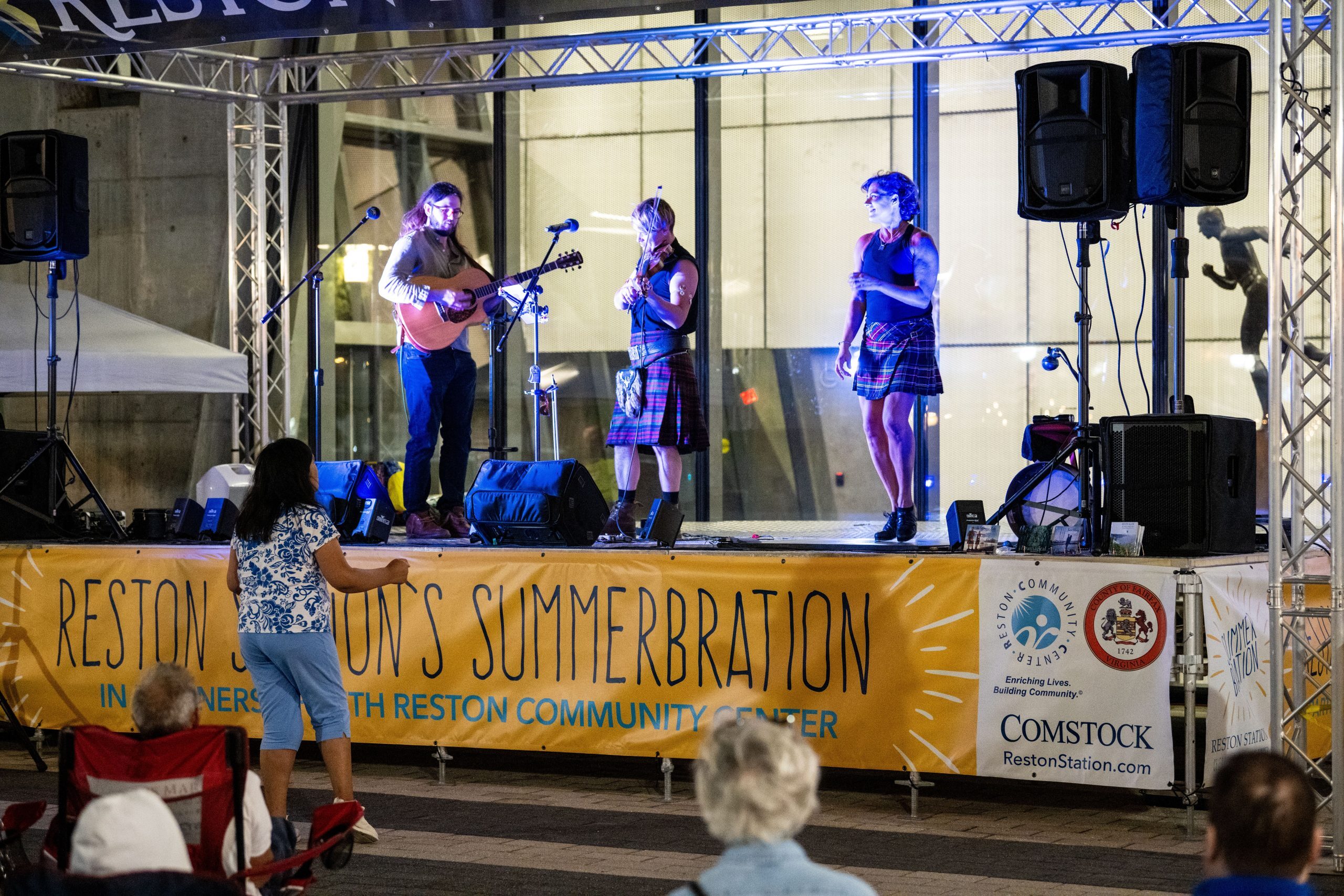 Summerbration Fab Fridays: Mamma Mania!
